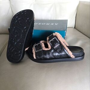Aerosoles Indoor Outdor Sherpa Black Tan Buckle Strap Olivia Sandals Slippers